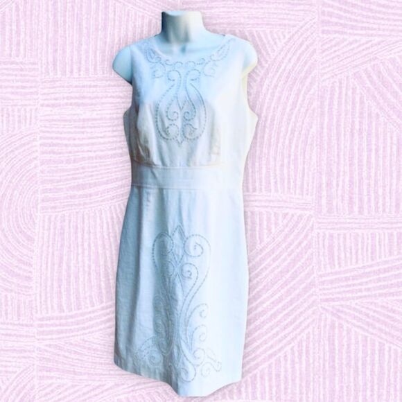Maggy London Cutwork Embroidery Accent Sleeveless Sheath Dress - Picture 7 of 9